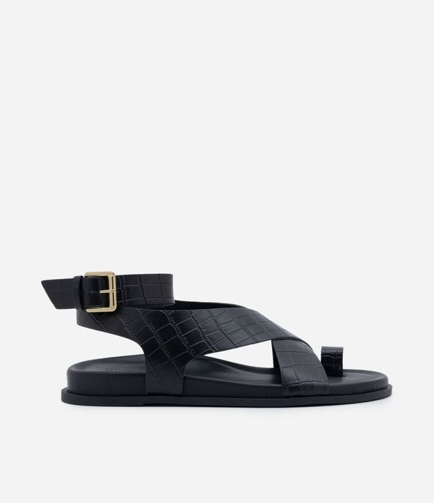Sandália Rasteira Sport Sandal com Dedeira e Textura Croco