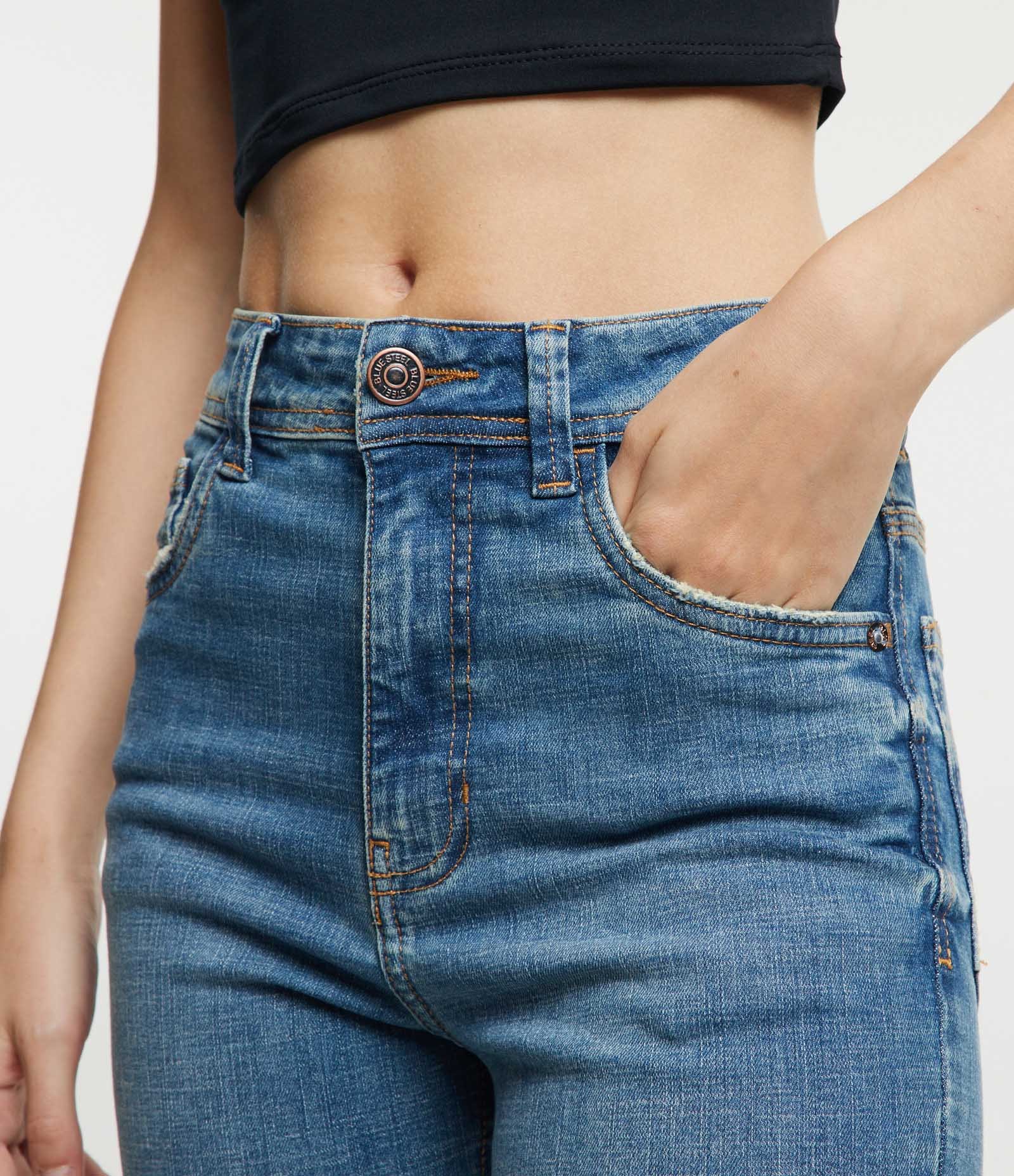 Calça Cigarrete em Jeans com Cintura Média Azul 4