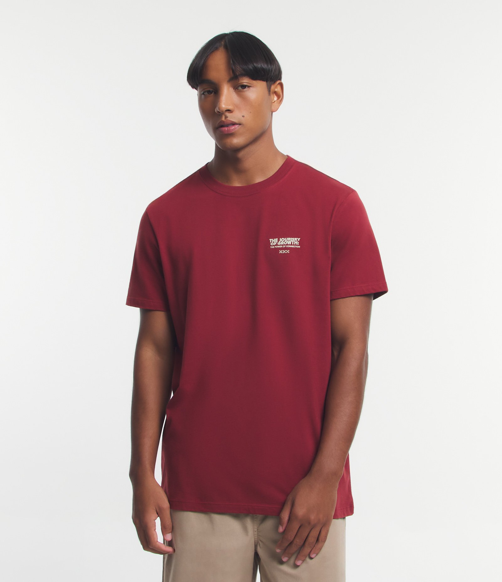 Camiseta Comfort em Meia Malha com Estampa The Journey of Growth Vermelho 1