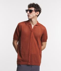 Camisa Manga Curta em Tricô com Textura Vazada