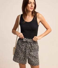Short em Viscolinho com Amarração no Cos e Estampa Geométrica
