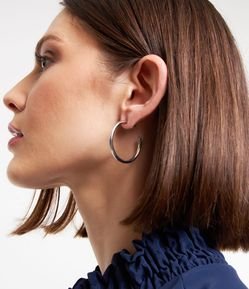 Brinco Argola Tubular Folheada a Ouro