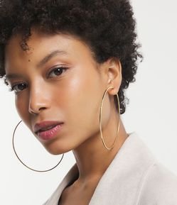 Brinco Argola Inteira Grande em Metal