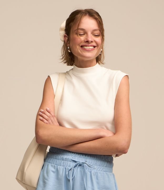 Blusa Regata Cropped em Ribana com Golinha Alta