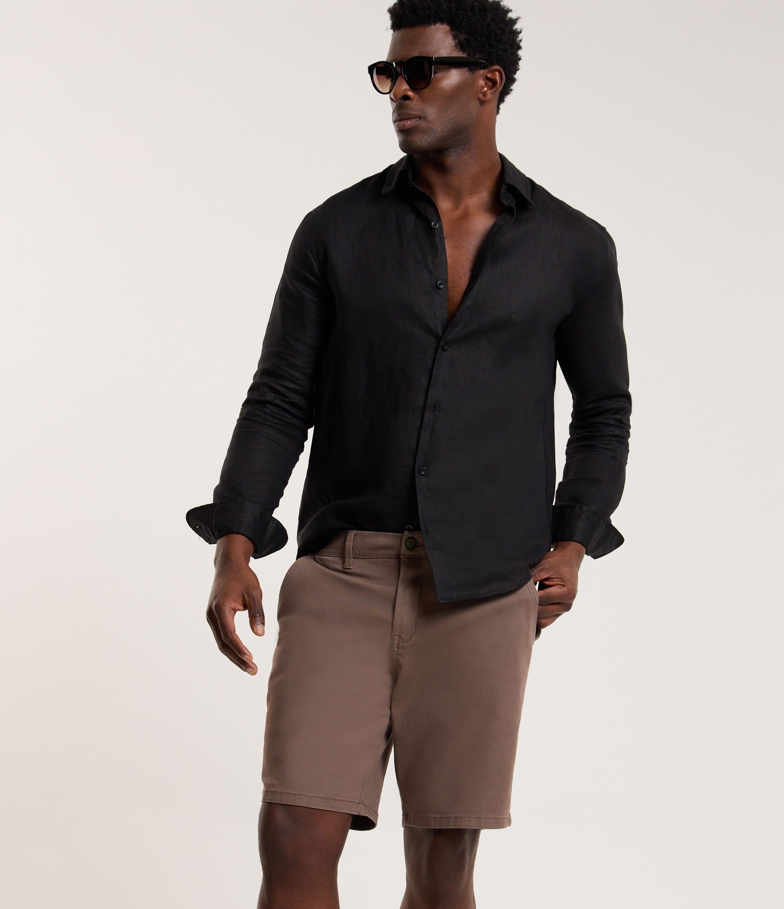 Bermuda Slim em Sarja com Elastano Marrom Escuro 2