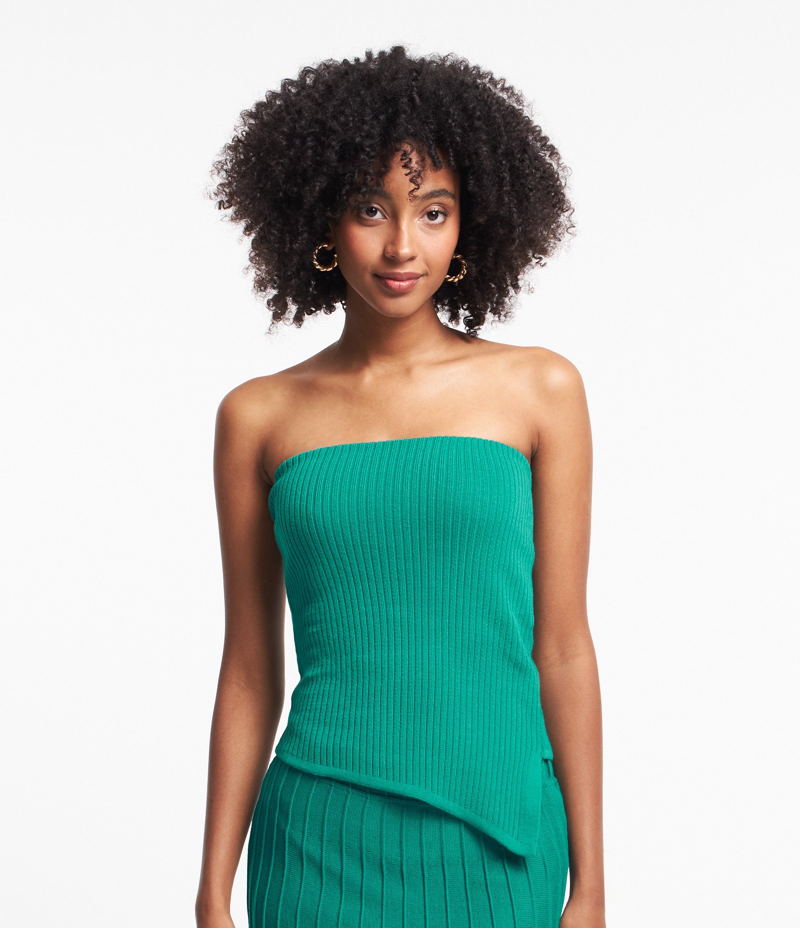 Blusa Tomara que Caia em Tricô com Barra Assimétrica Verde 1