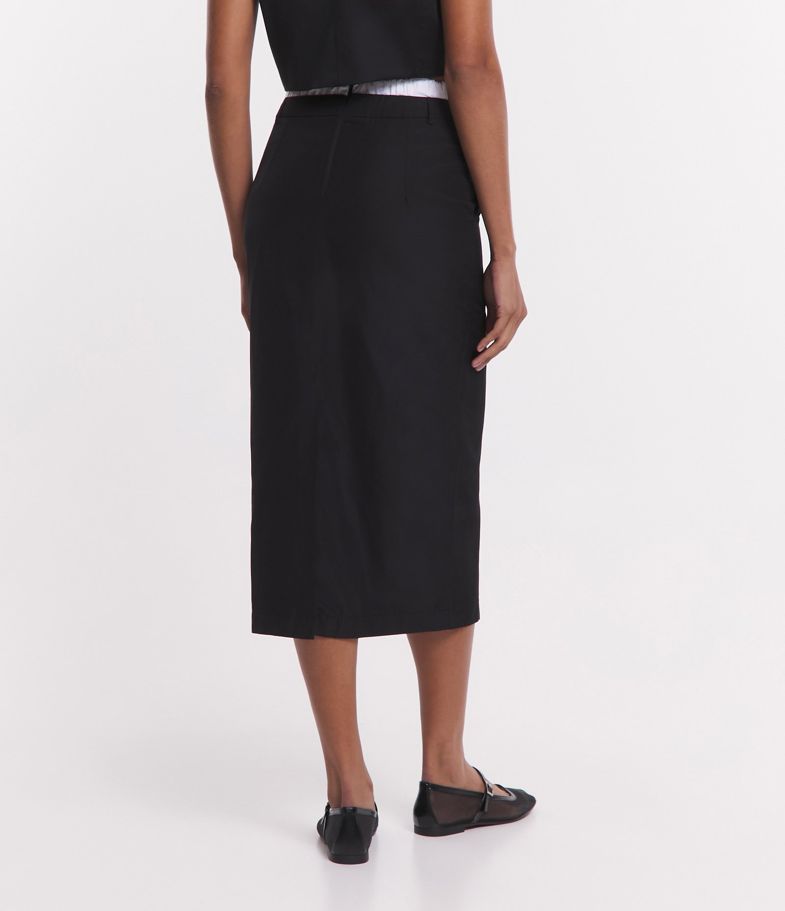 Saia Midi Alfaiatada com Cós Duplo e Zíper nas Costas Cinza Chumbo 3