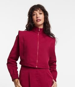 Jaqueta em Sarja com Ombreira Pespontada e Zíper Frontal