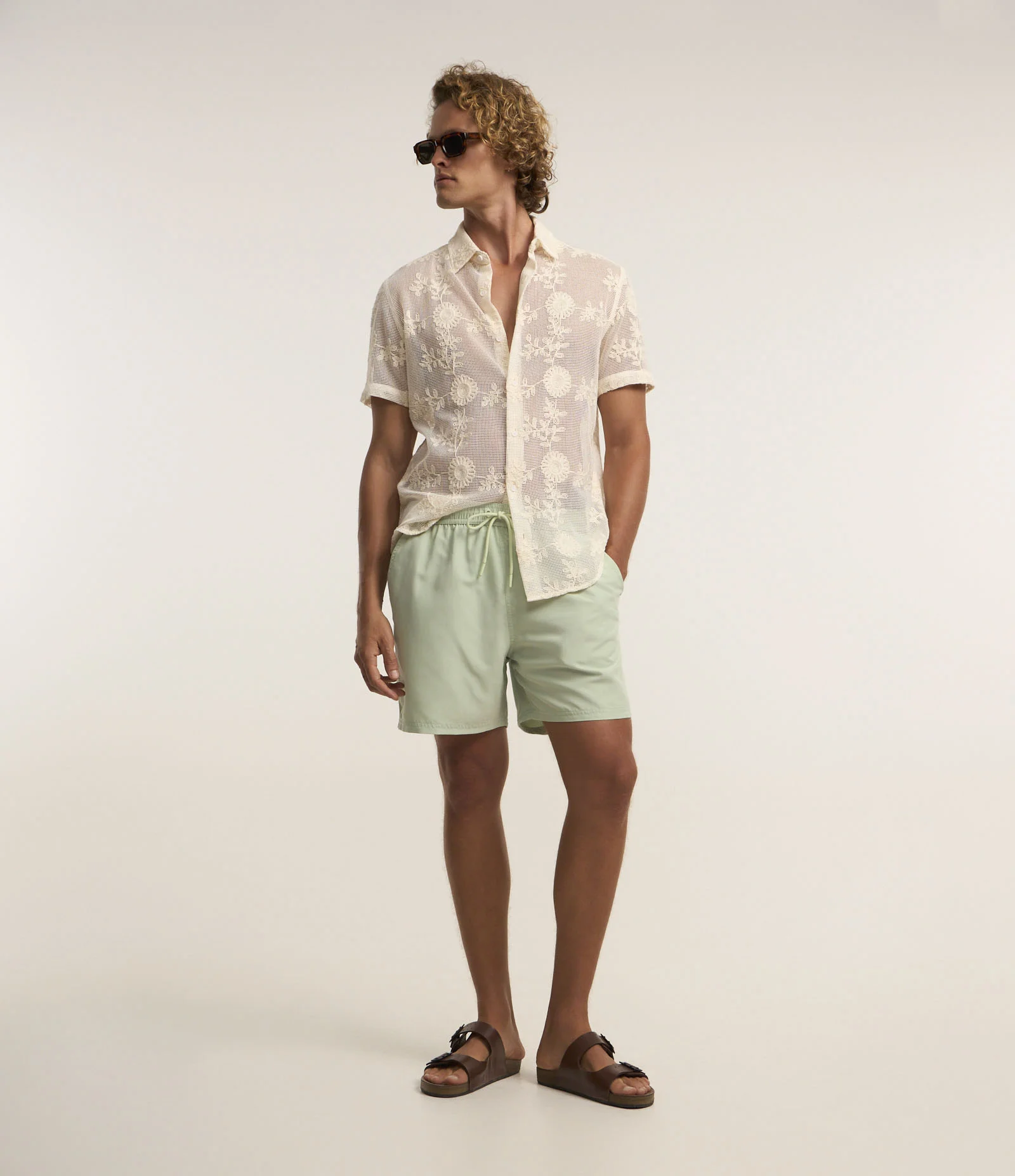 Bermuda de Banho em Microfibra com Cós Elástico e Bolsos 1