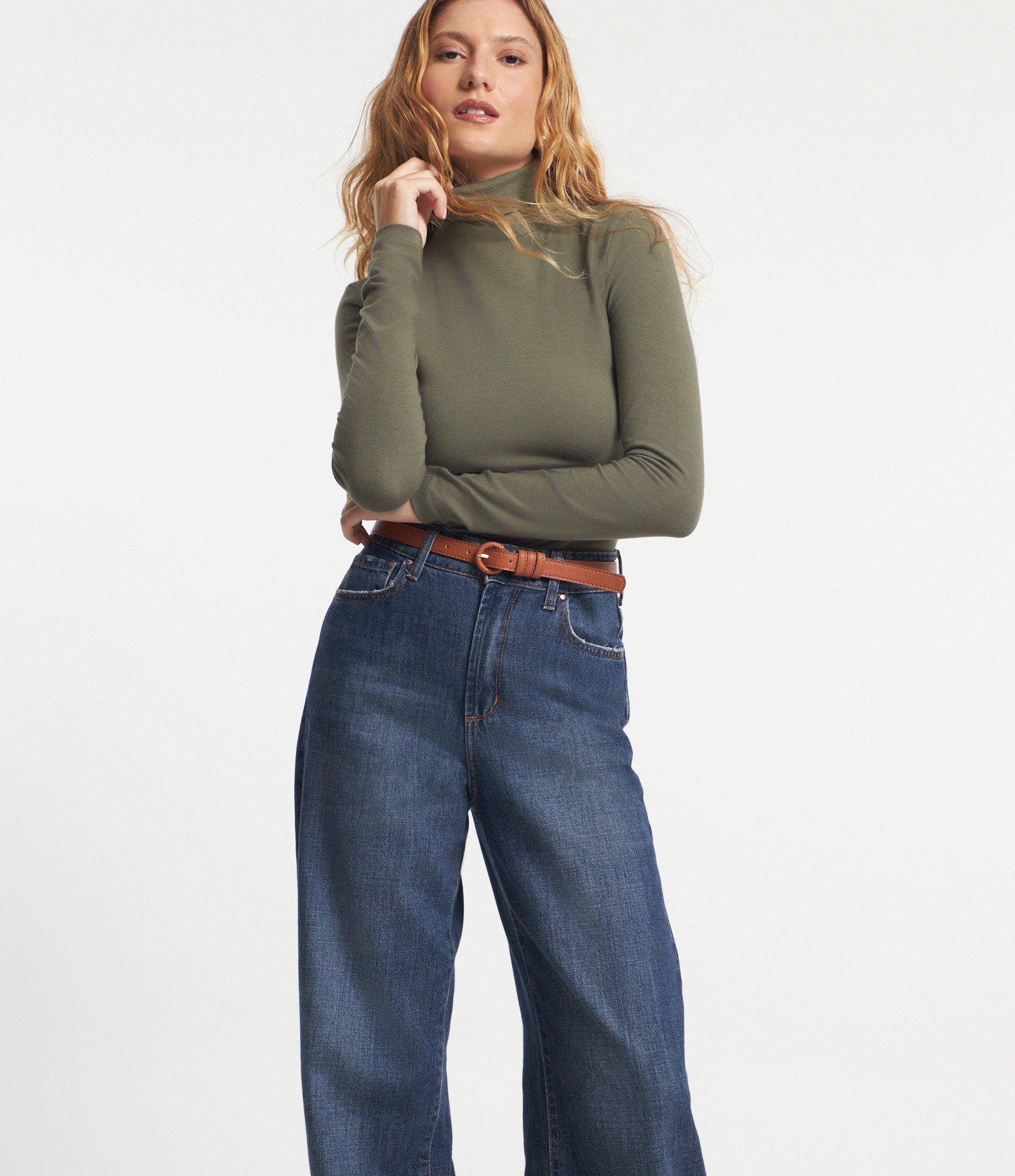 Blusa em Meia Malha com Gola Alta Verde 1