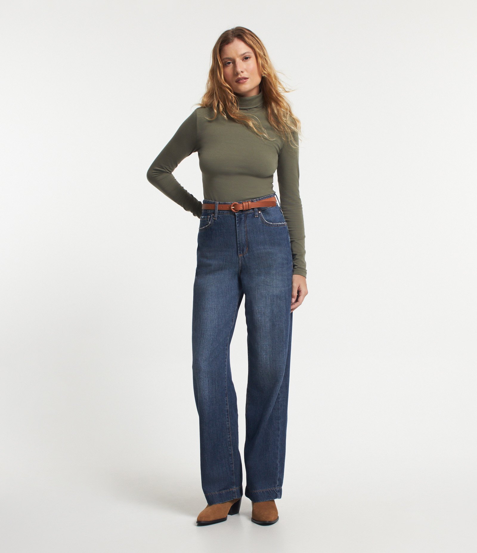 Blusa em Meia Malha com Gola Alta Verde 2