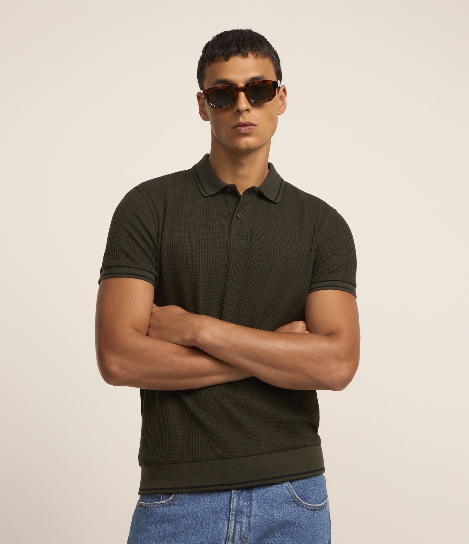 Polo Regular com Textura de Listras e Frisos Contrastantes Verde Escuro 1