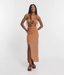 Saia Midi em Meia Malha com Flor Aplicada e Fenda