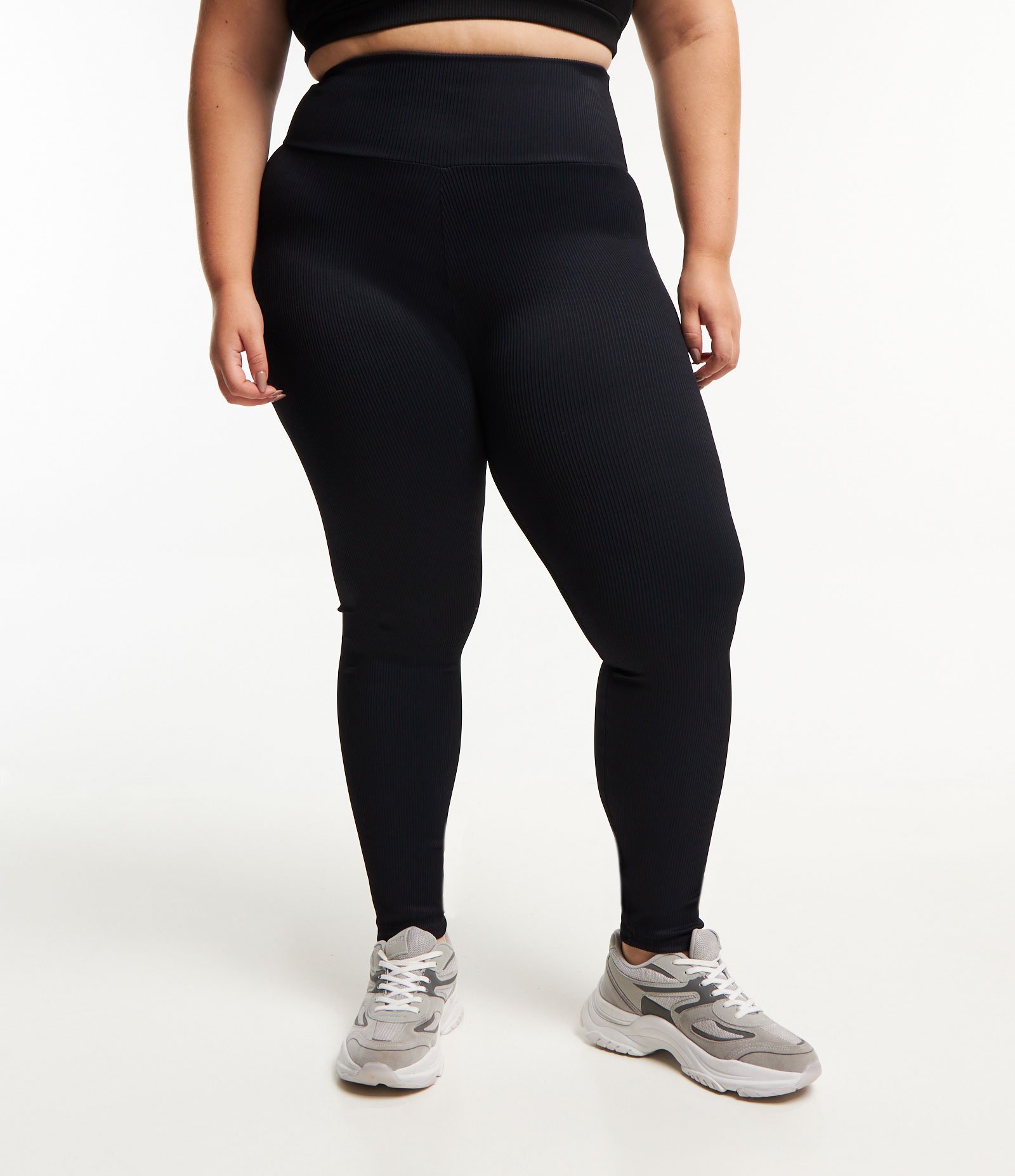 Calça Legging Esportiva em Ribana Curve & Plus Size Preto 2