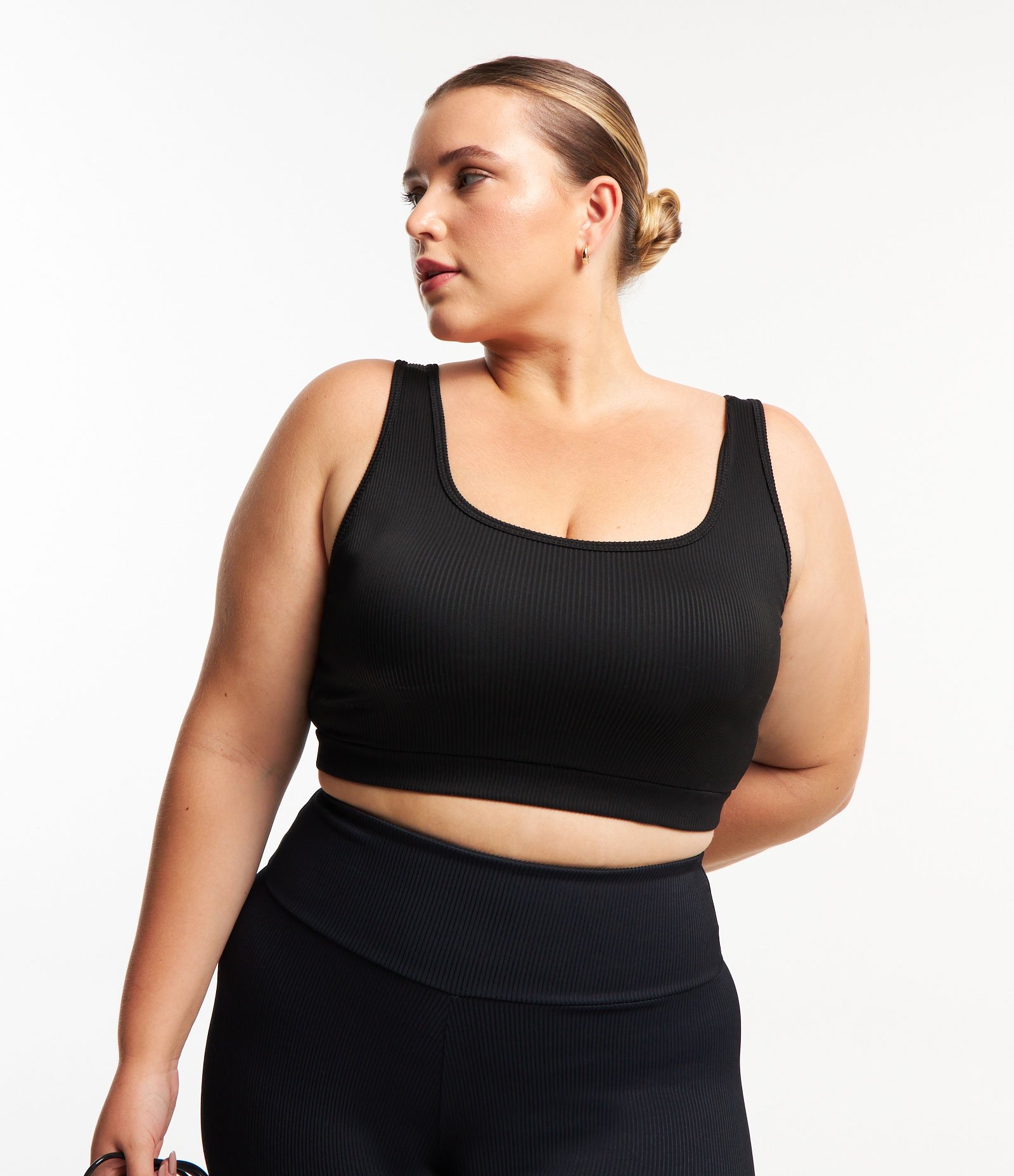 Top Esportivo Canelado em Ribana Curve & Plus Size Preto 2