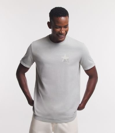 Camiseta em Meia Malha com Estampa Frente e Costas Life at Sea Menor preço em Camiseta em Meia Malha com Estampa Frente e Costas Life at Sea