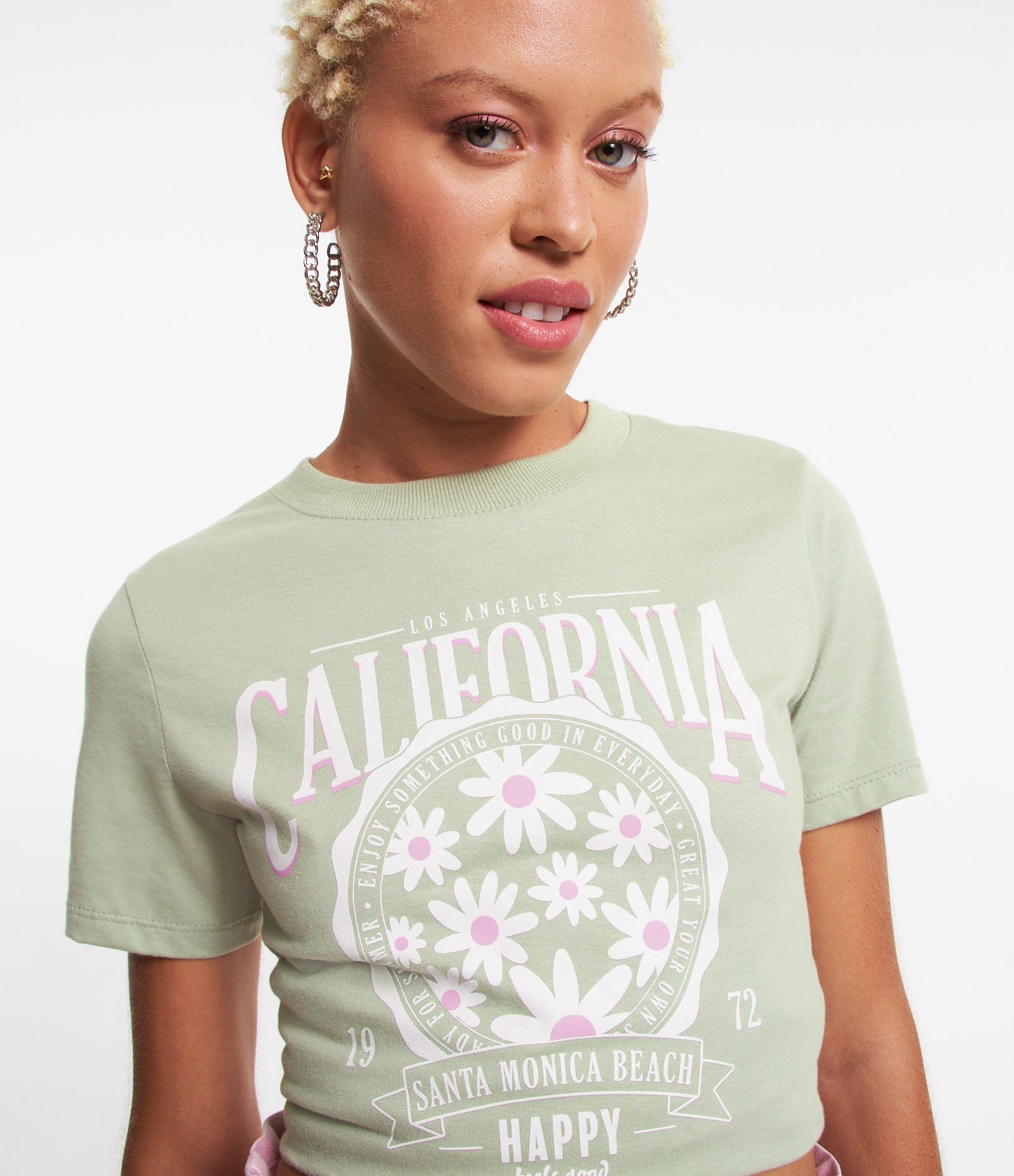 Blusa Baby Look em Meia Malha com Estampa Califórnia Verde 5