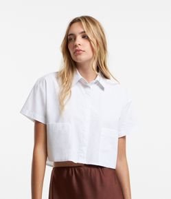 Camisa Cropped em Tricoline com Bolsos