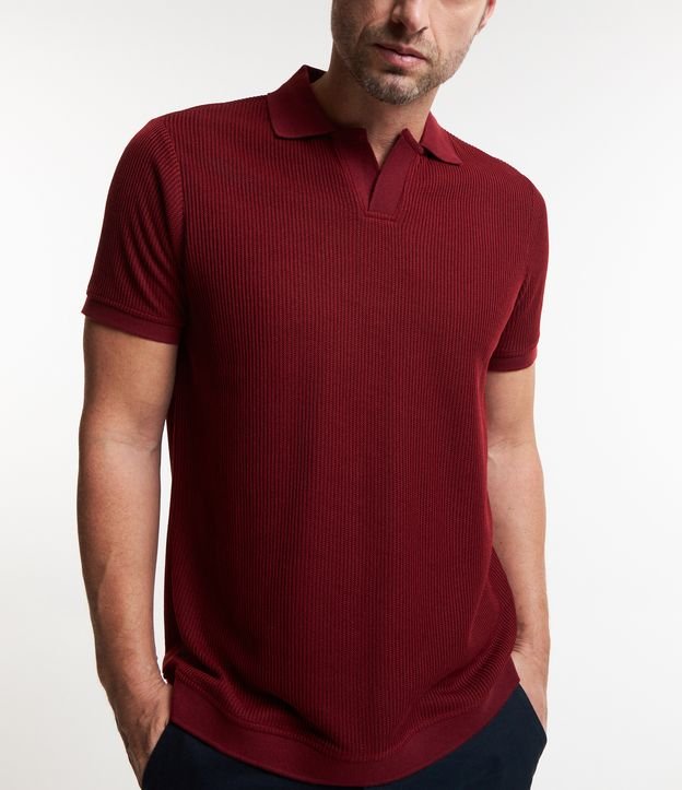 Polo com Gola Lapela sem Botão e Textura Canelada