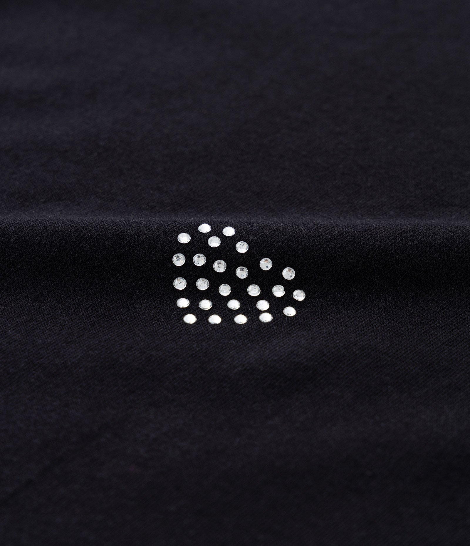 Camiseta Infantil com Brilhos Aplicados em Formato Coração - Tam 5 a 14 Anos Preto 3