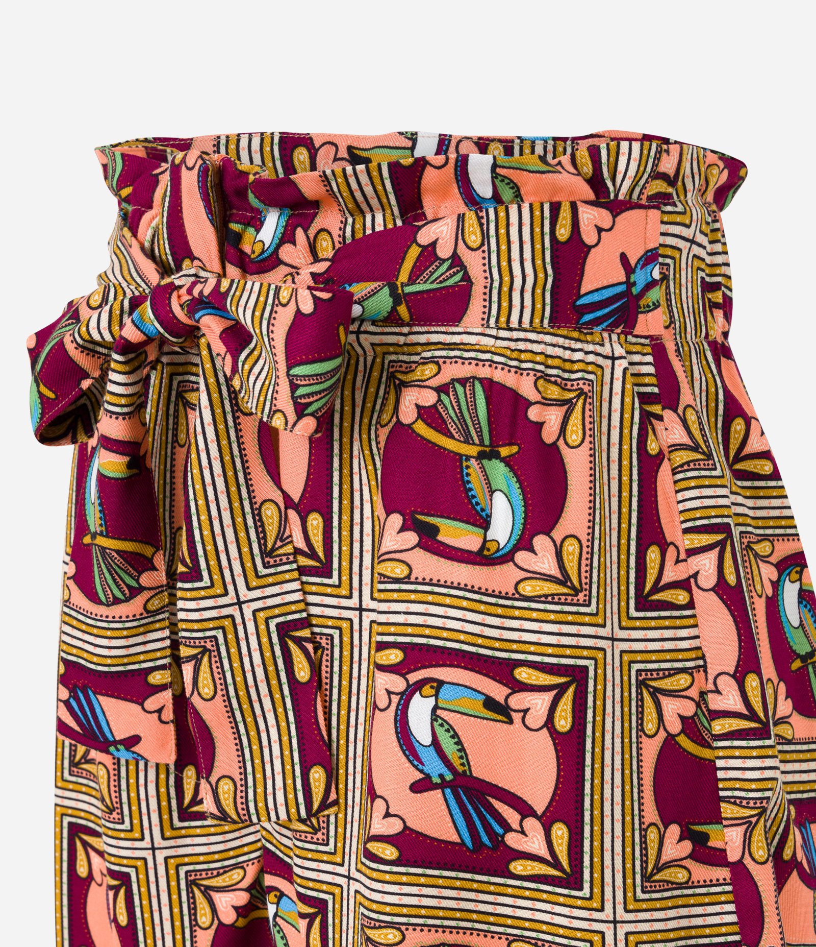 Short Clochard em Viscose com Lenço no Cós e Estampa Tucanos Amarelo/ Laranja/ Marrom 6