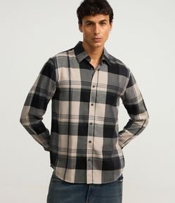 Camisa em Flanela com Manga Longa e Estampa Xadrez