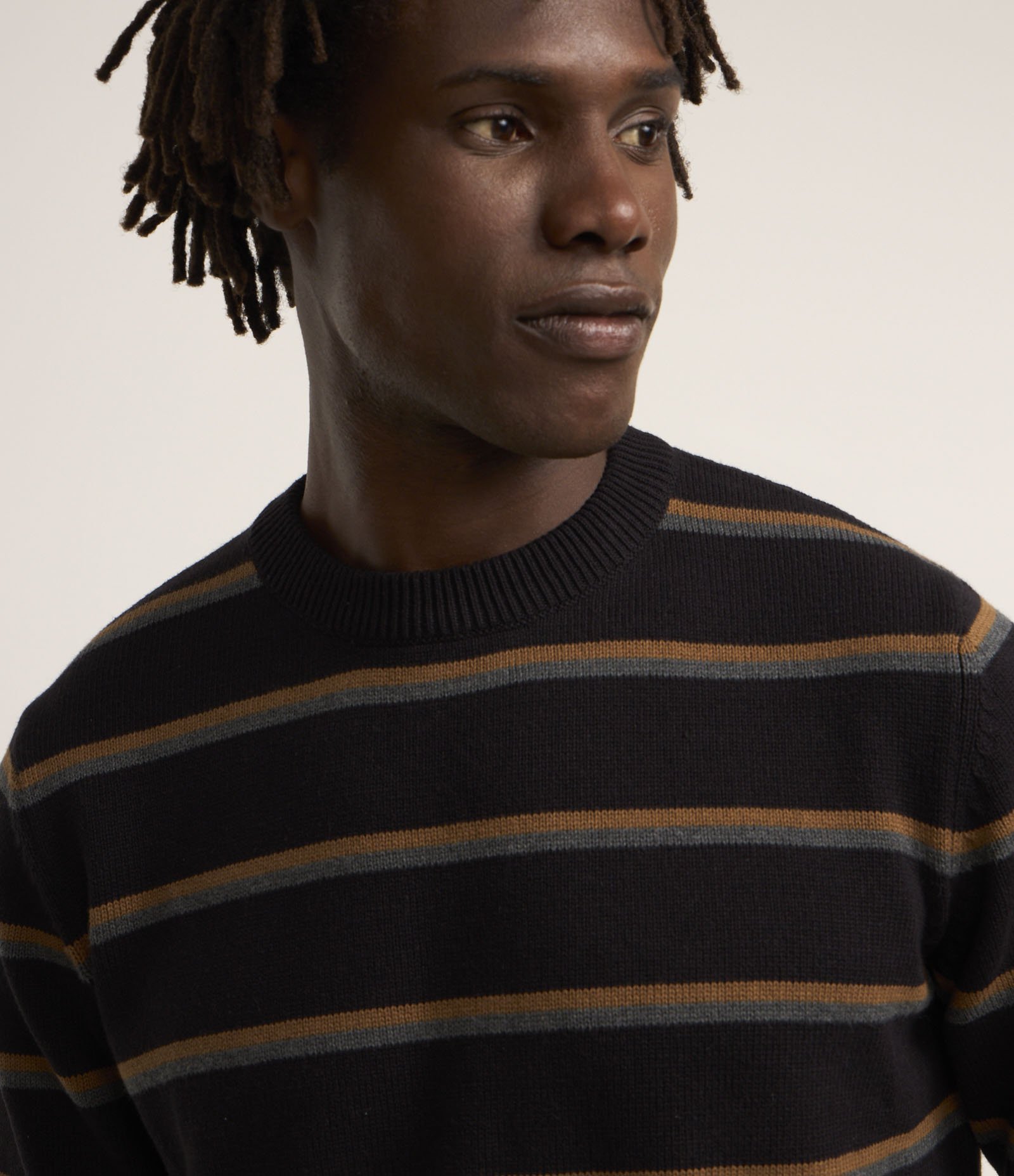 Suéter em Tricô Listrado e Detalhes Canelados Preto/Marrom/Cinza 4