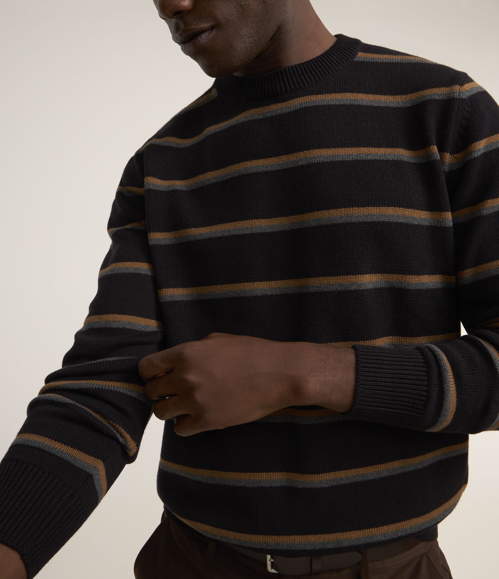 Suéter em Tricô Listrado e Detalhes Canelados Preto/Marrom/Cinza 5