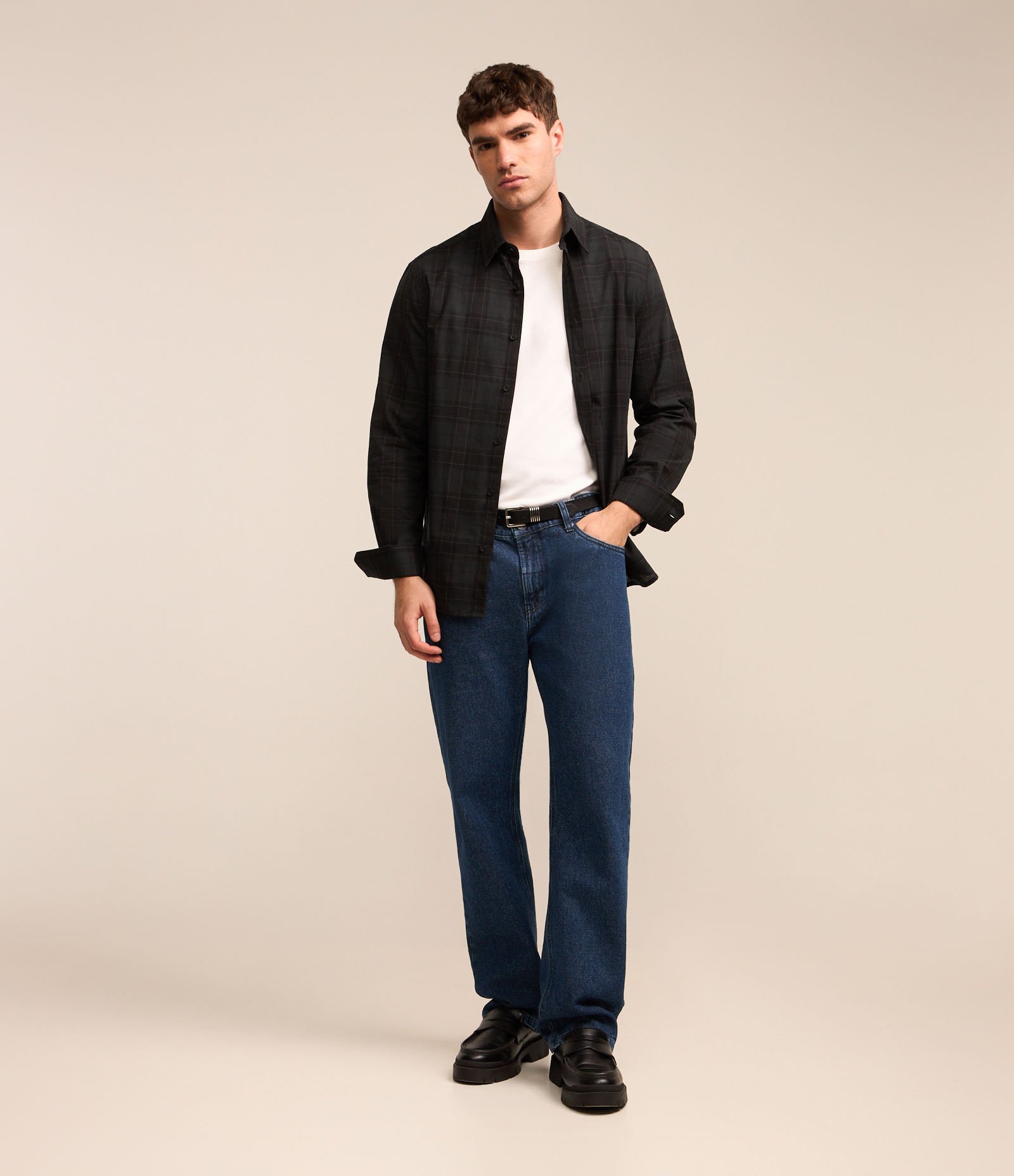 Camisa em Tricoline com Xadrez Grid Preto 2