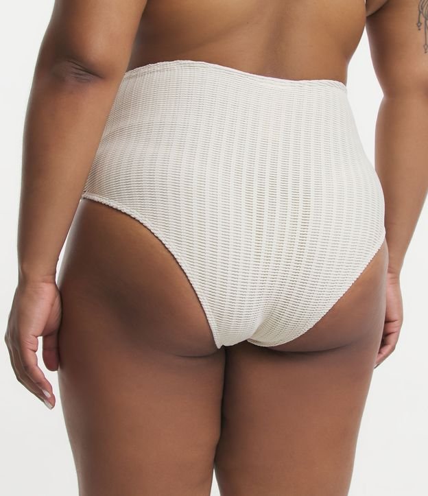 Biquíni Calcinha Hot Pants em Poliamida com Texturas Curve & Plus Size Off White 3