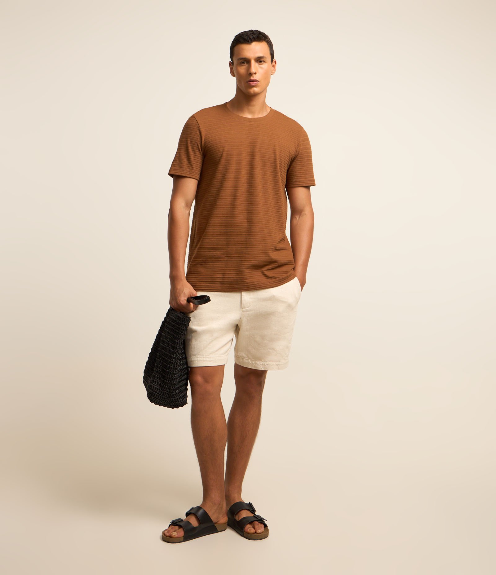 Camiseta em Algodão com Textura Horizontal Marrom 2