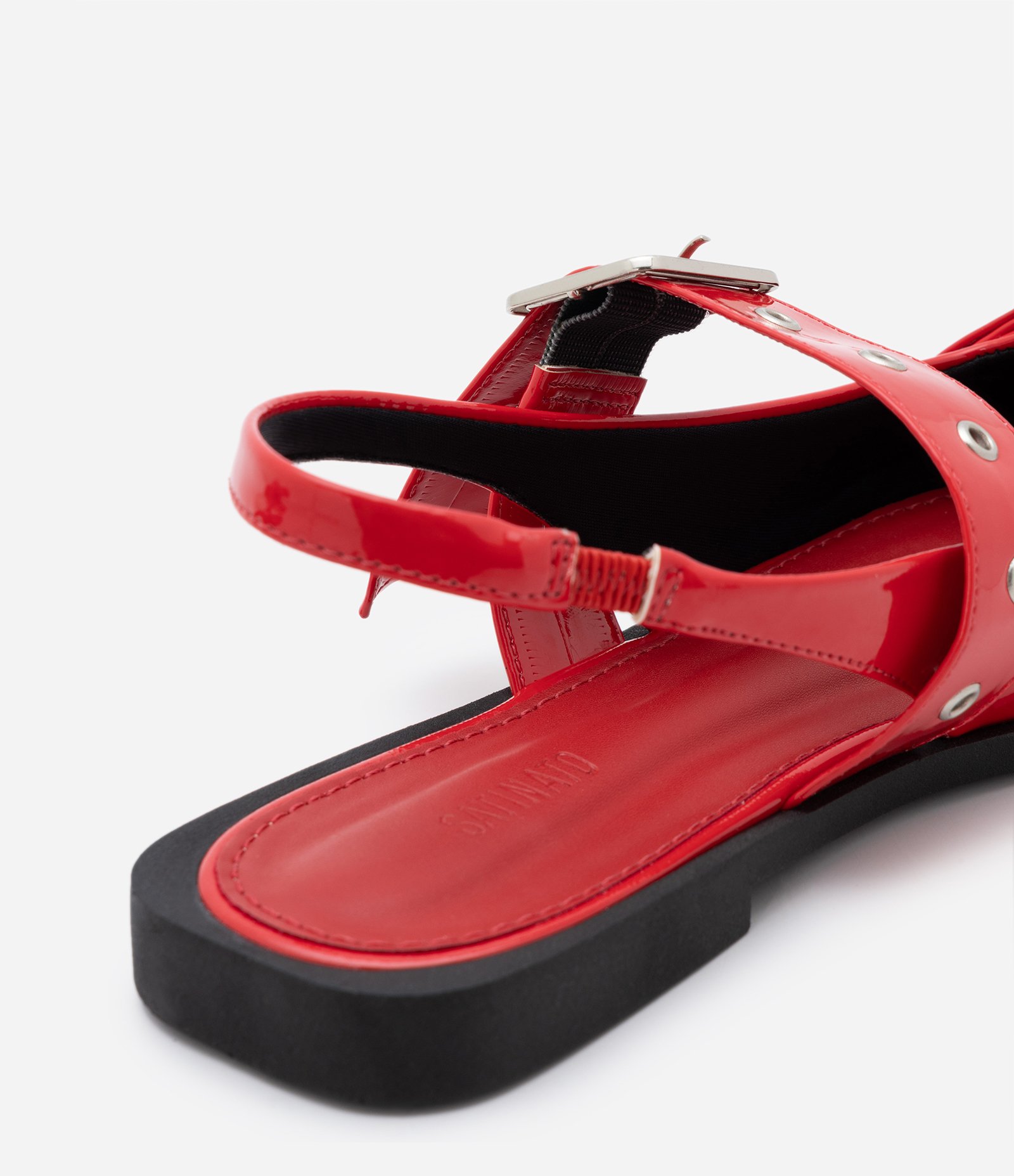 Sapatilha Slingback em PU com Fivelas 4