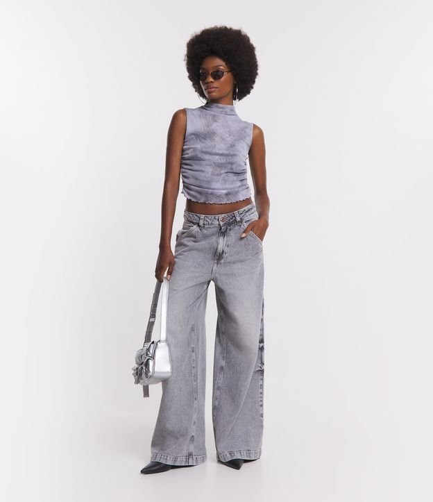 Calça Super Ampla em Jeans Marmorizado com Tira Lateral
