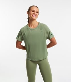 Camiseta Raglan Esportiva em Poliamida com Estampa na Manga
