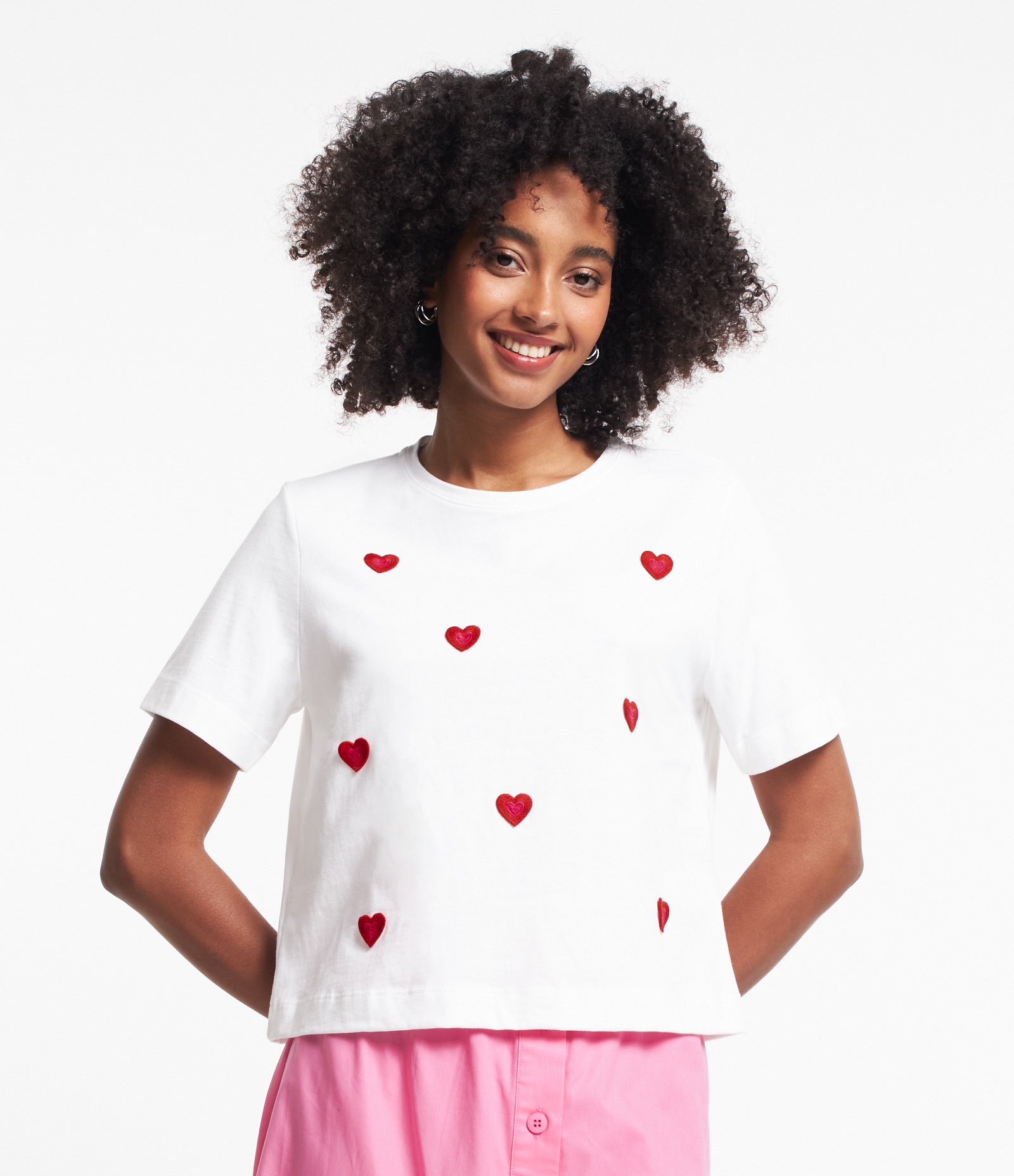 Blusa T-shirt em Meia Malha com Bordado de Corações Branco 1