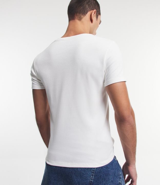 Camiseta Muscle em Meia Malha com Manga Curta Branco 3