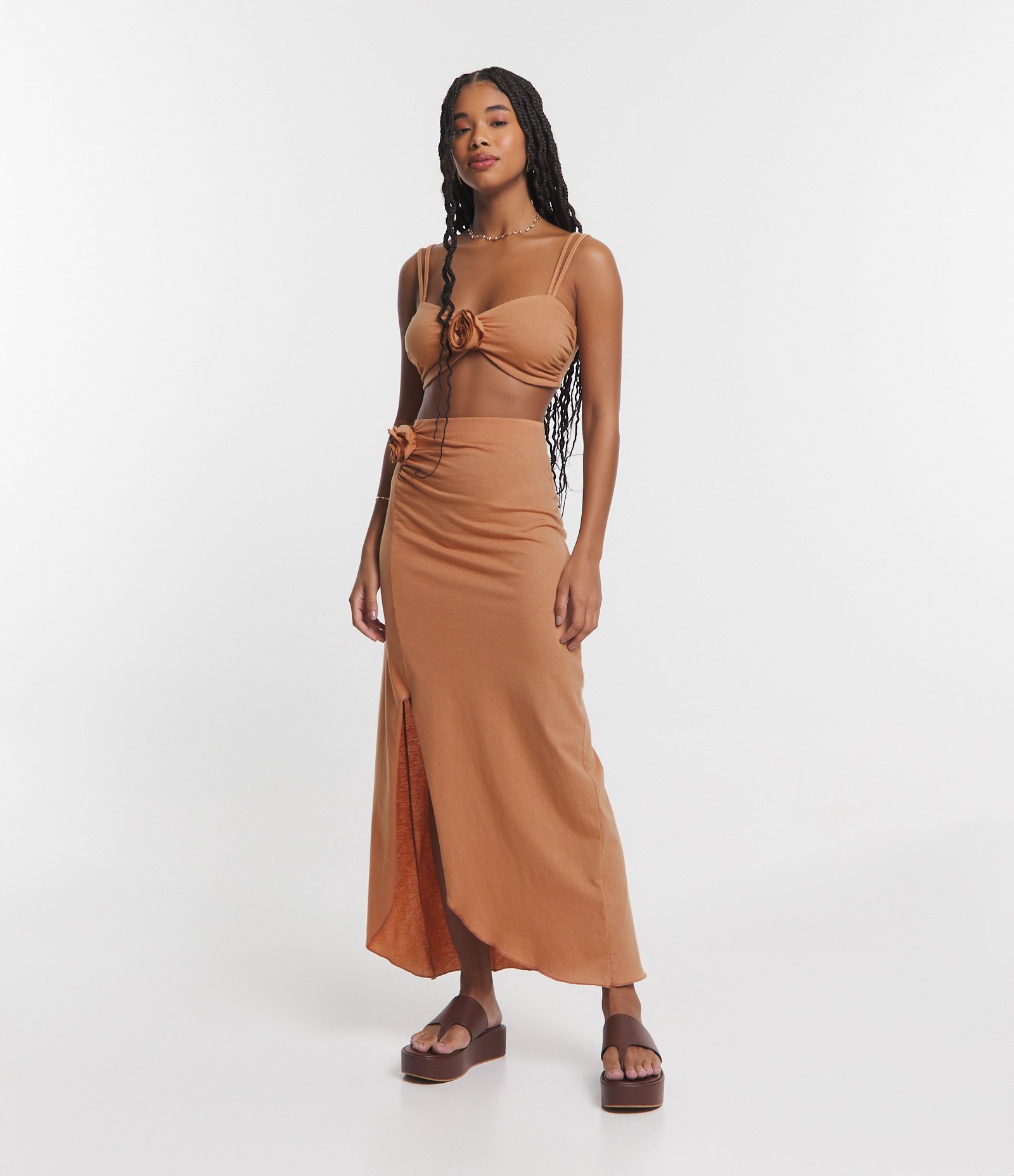 Top de Alcinha com Flor Aplicada e Lastex nas Costas Marrom 2