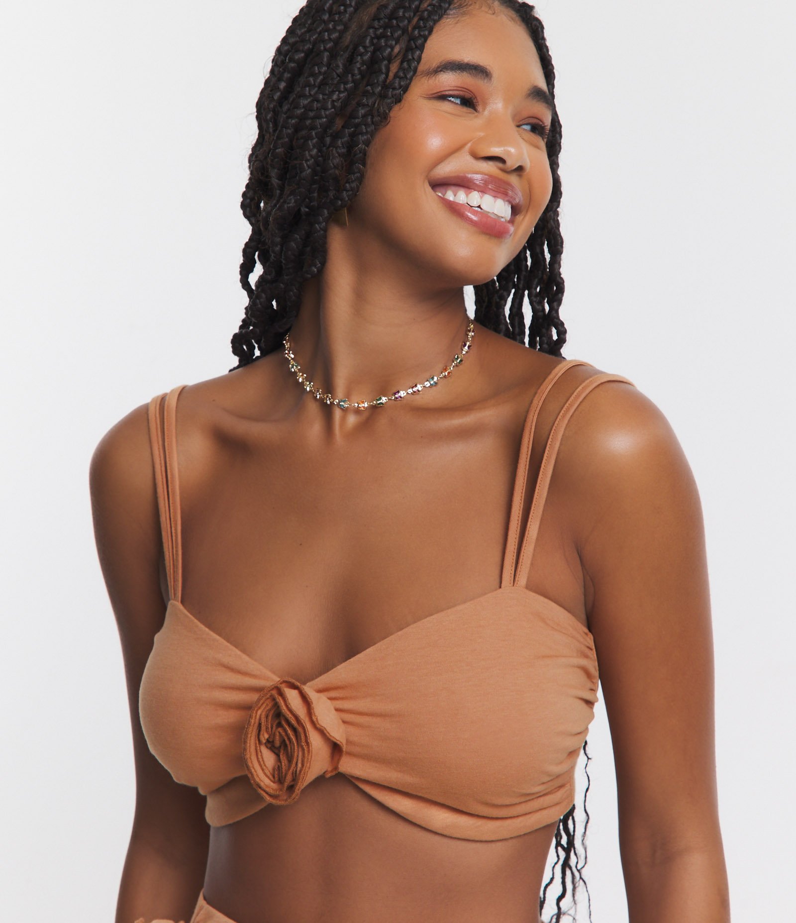 Top de Alcinha com Flor Aplicada e Lastex nas Costas Marrom 4