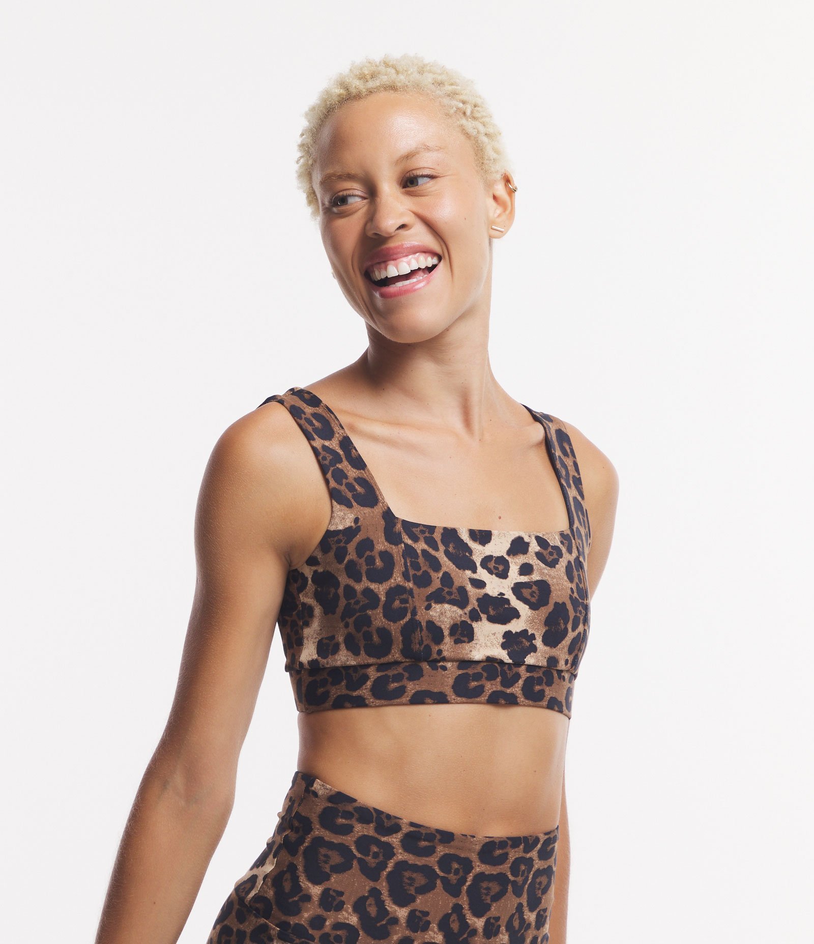 Top Esportivo em Poliamida com Estampa Onça Marrom 1