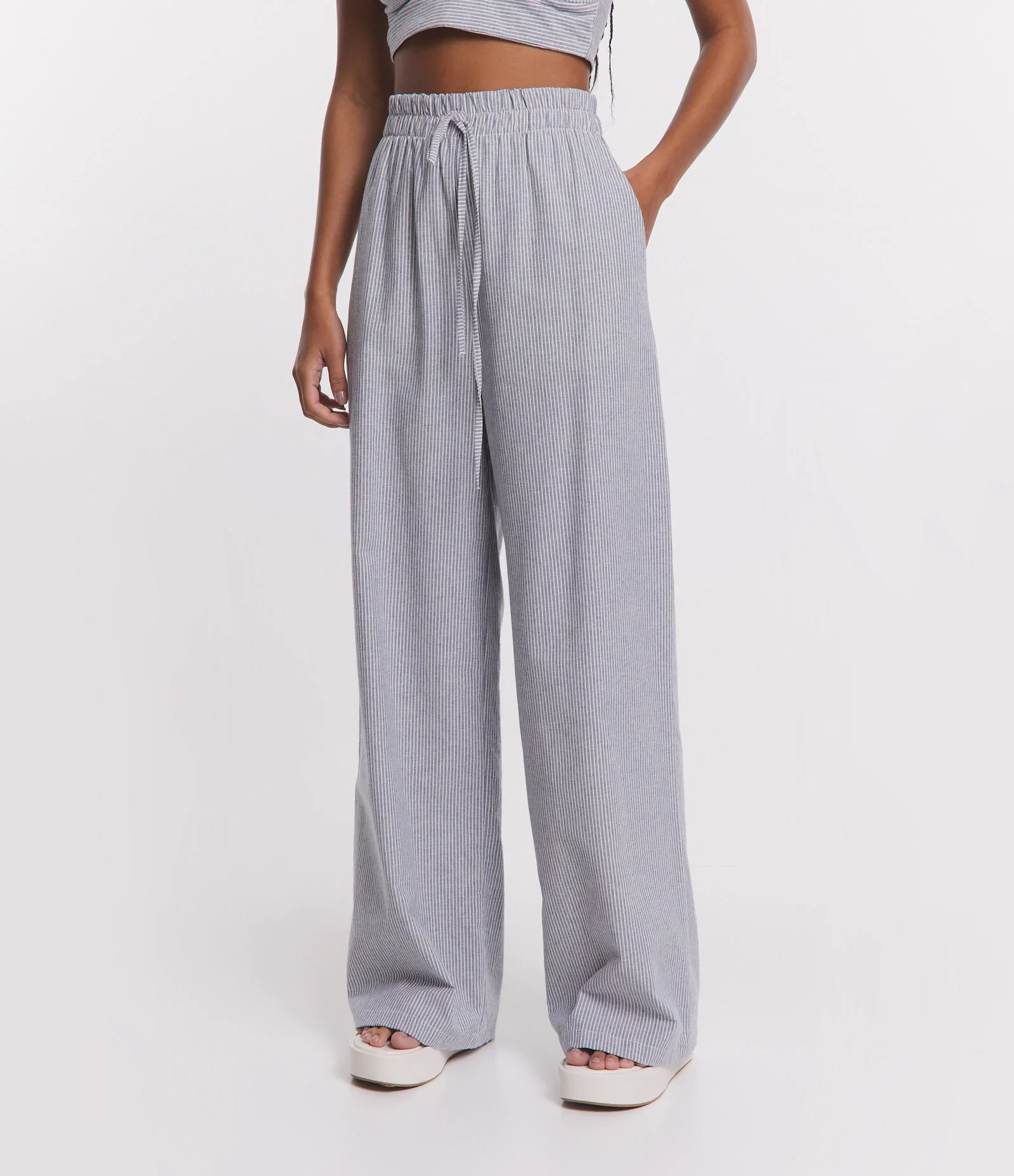 Calça Pantalona em Linho com Listras em Fio Tinto Azul 2