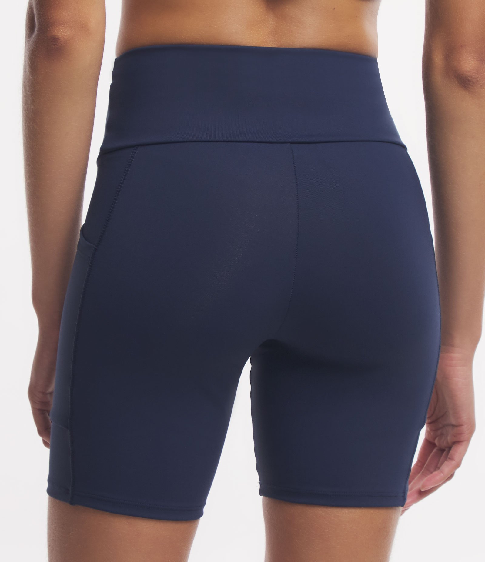 Bermuda Esportiva em Poliamida com Cós Largo 3