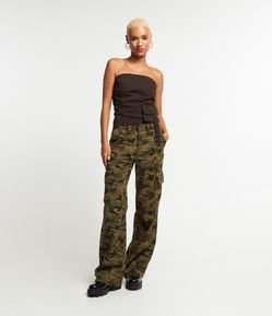 Calça Reta em Sarja com Camuflagem Estampada