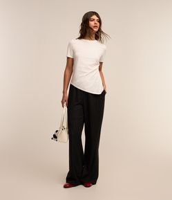 Calça Reta em Moletinho com Listras Riscas de Giz e Amarração no Cós