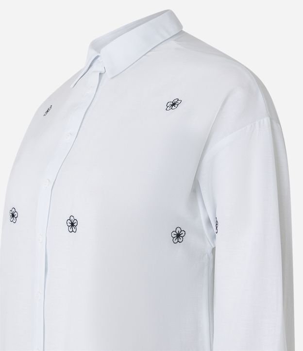 Camisa Alongada em Tricoline com Bordado de Florzinhas Branco 6