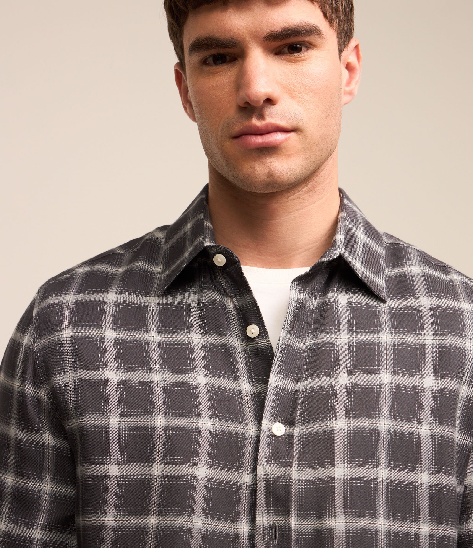 Camisa em Viscose com Xadrez Grid Azul 4