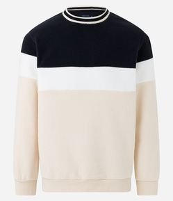 Blusão em Fleece com Recortes Blocos Contrastantes