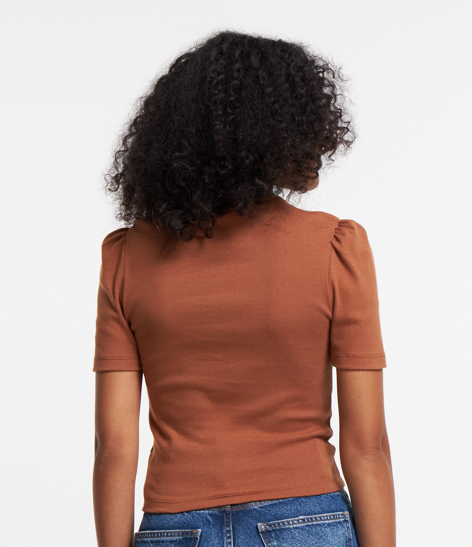 Blusa Básica em Ribana Canelada com Manga Curta Bufante Marrom 3