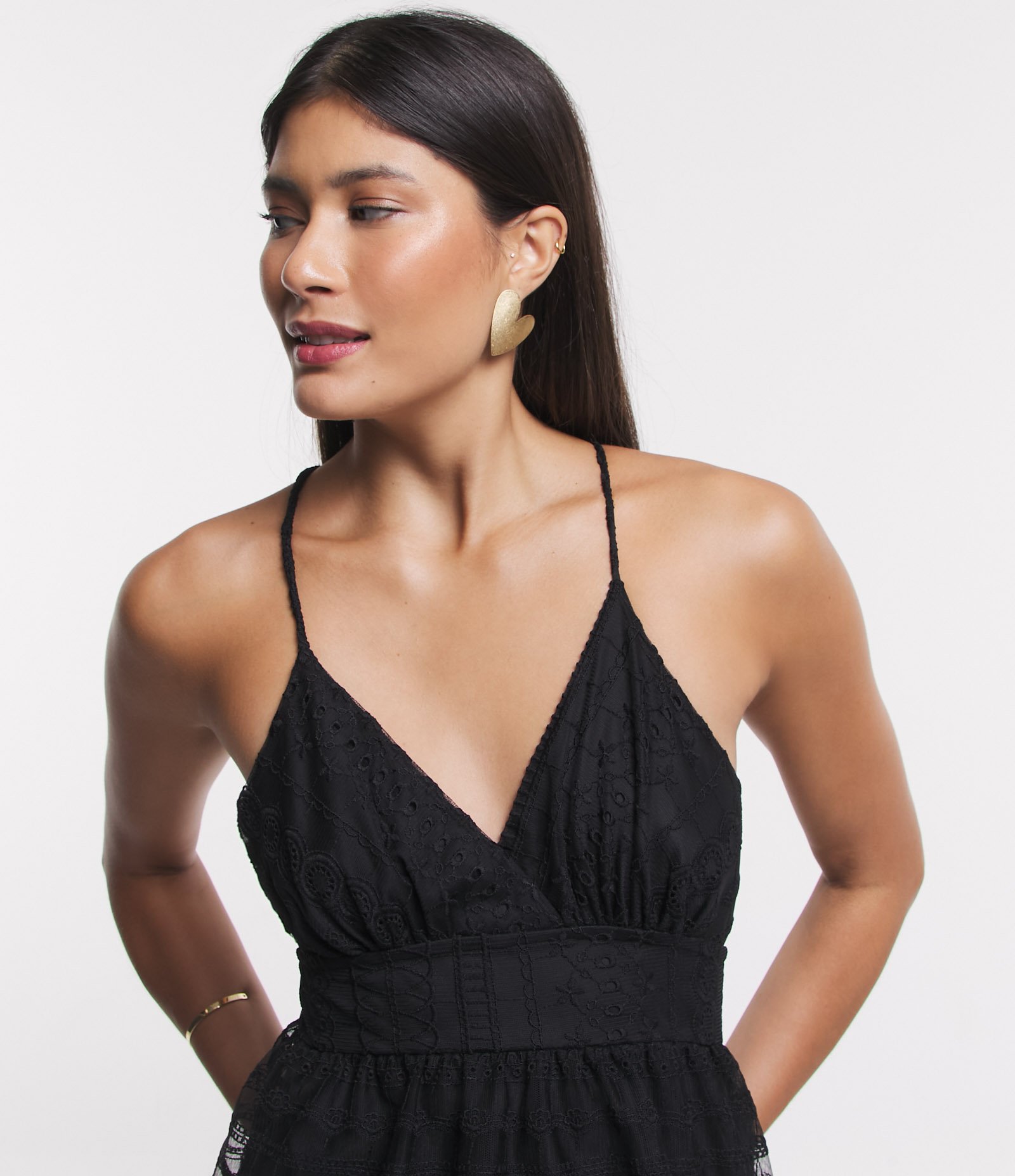 Vestido Midi de Alça em Renda com Sobreposições Preto 4