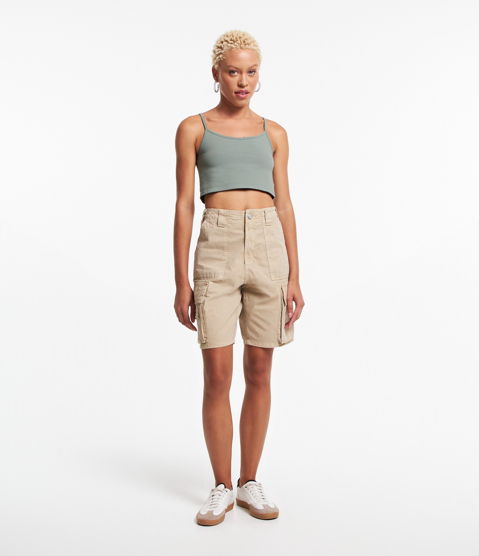Blusinha de Alça Cropped em Cotton 2