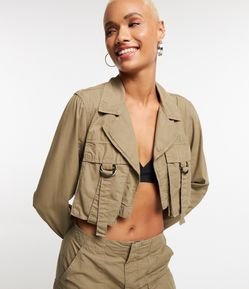 Camisa Cropped em Sarja com Bolsos